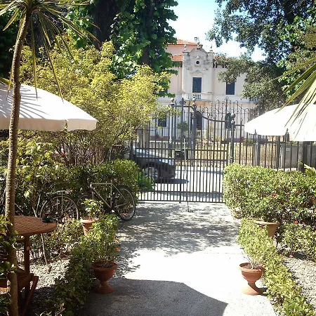 Le Villi Friendly 3* Torre do Lago Puccini