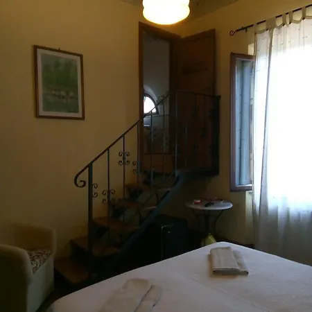 Oda ve Kahvaltı Le Villi Friendly